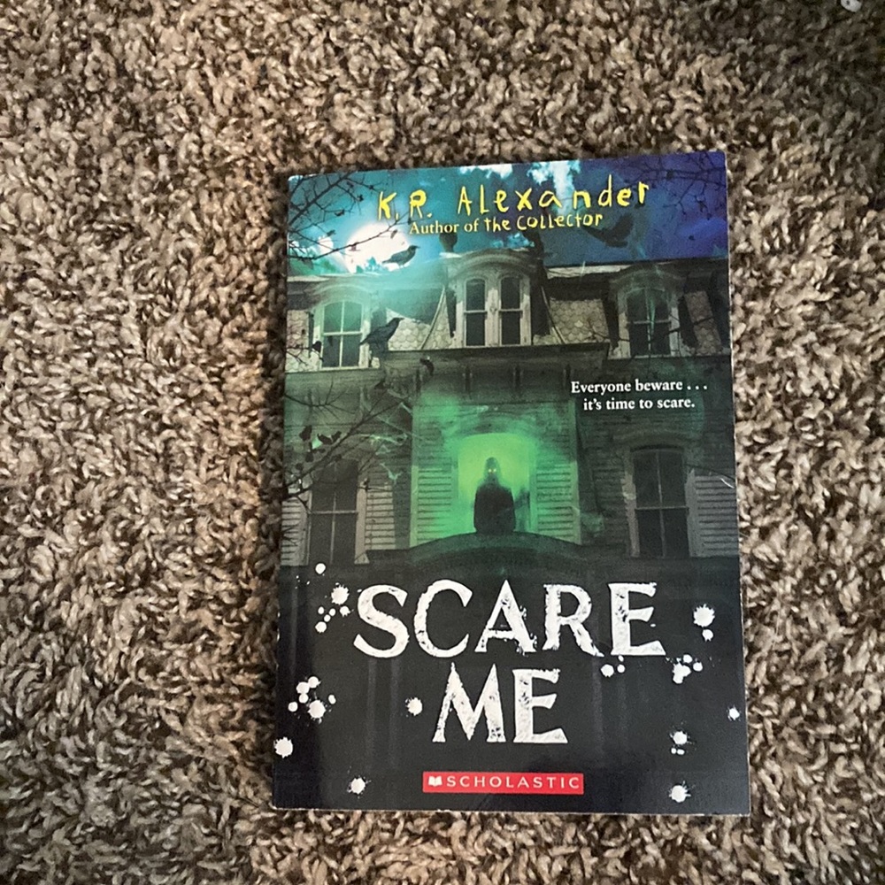 Books - Picture 3 of 5